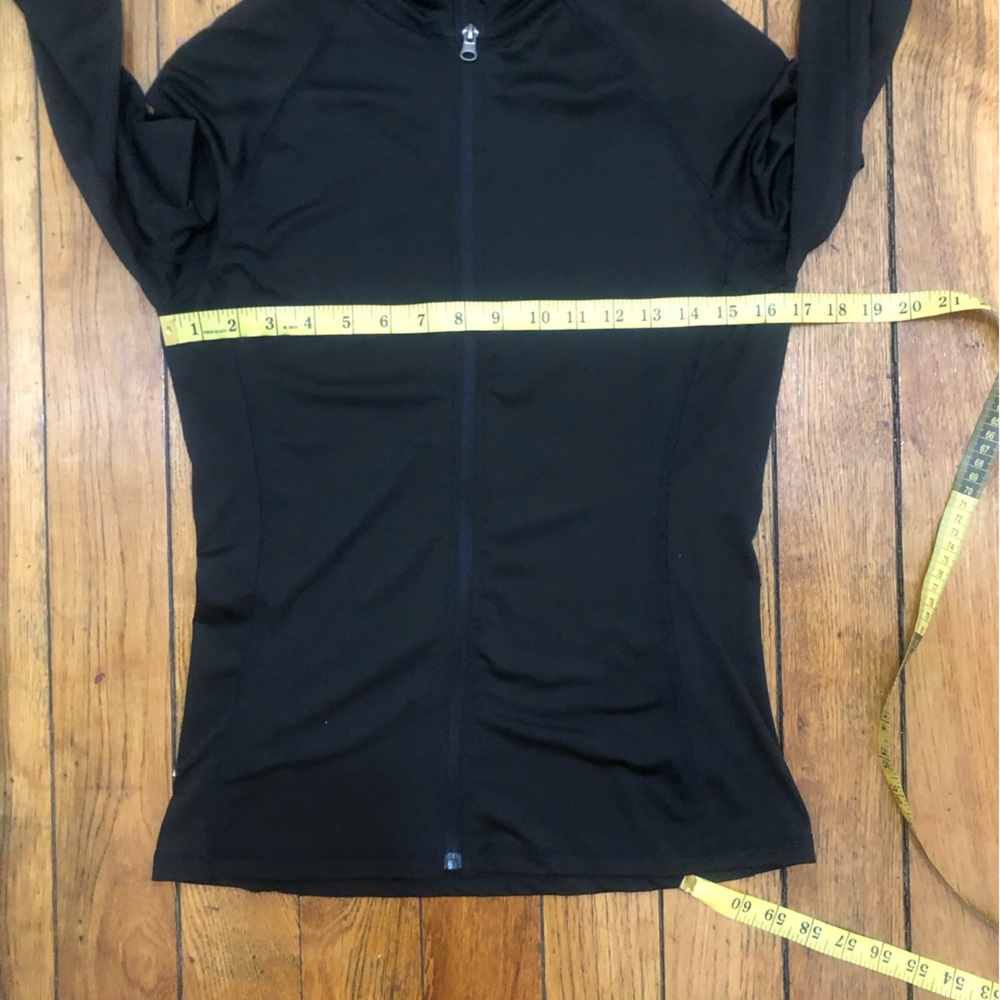 Active wear jacket - Picture 4 of 7